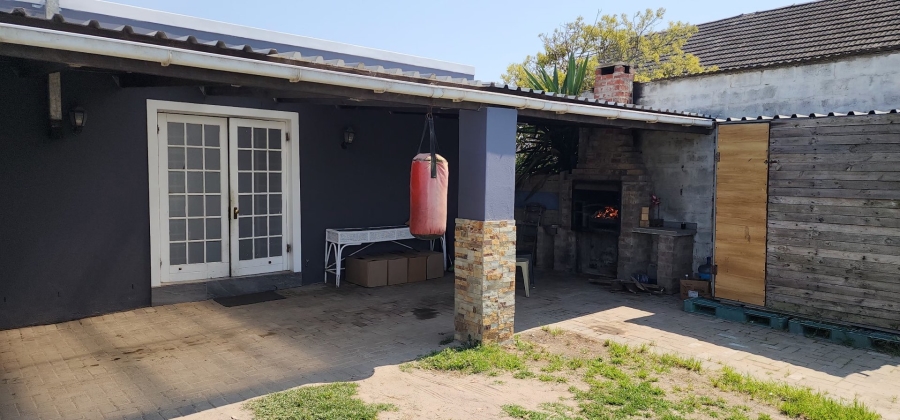 4 Bedroom Property for Sale in Schaap Kraal Western Cape